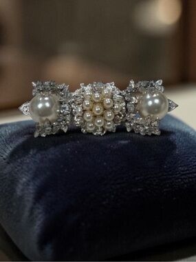 Miriam‎ Haskell Pearl and Crystal Cluster Brooch